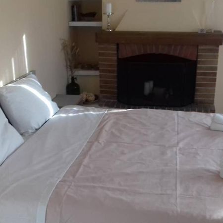 Paris House 1 Apartment Patras Luaran gambar