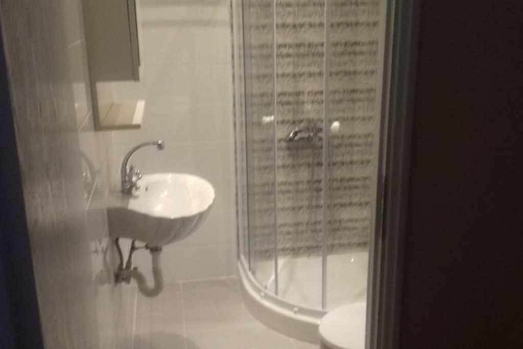 Paris House 1 Apartment Patras Luaran gambar