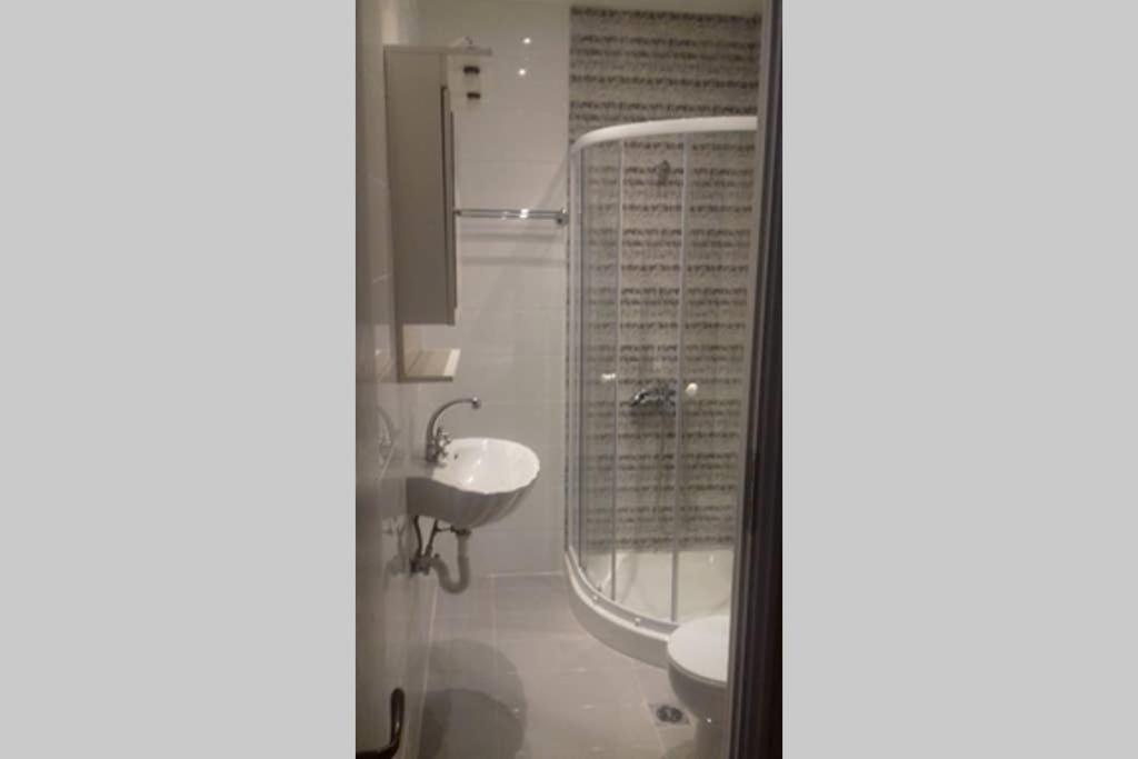 Paris House 1 Apartment Patras Luaran gambar